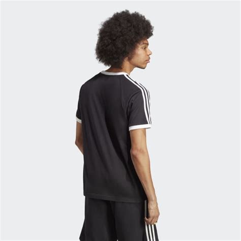 Polera Adicolor Classics 3 Tiras para Hombres Marca Adidas.